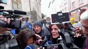 Crans Montana, le scuse in lacrime di Jessica Moretti